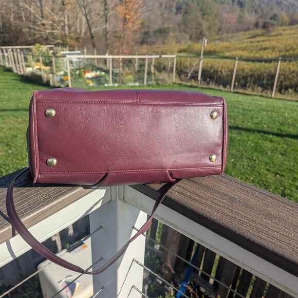 Vintage Coach Bordeaux Leather Satchel Handbag Tote Purse Gold and Maroon - Picture 7 of 11